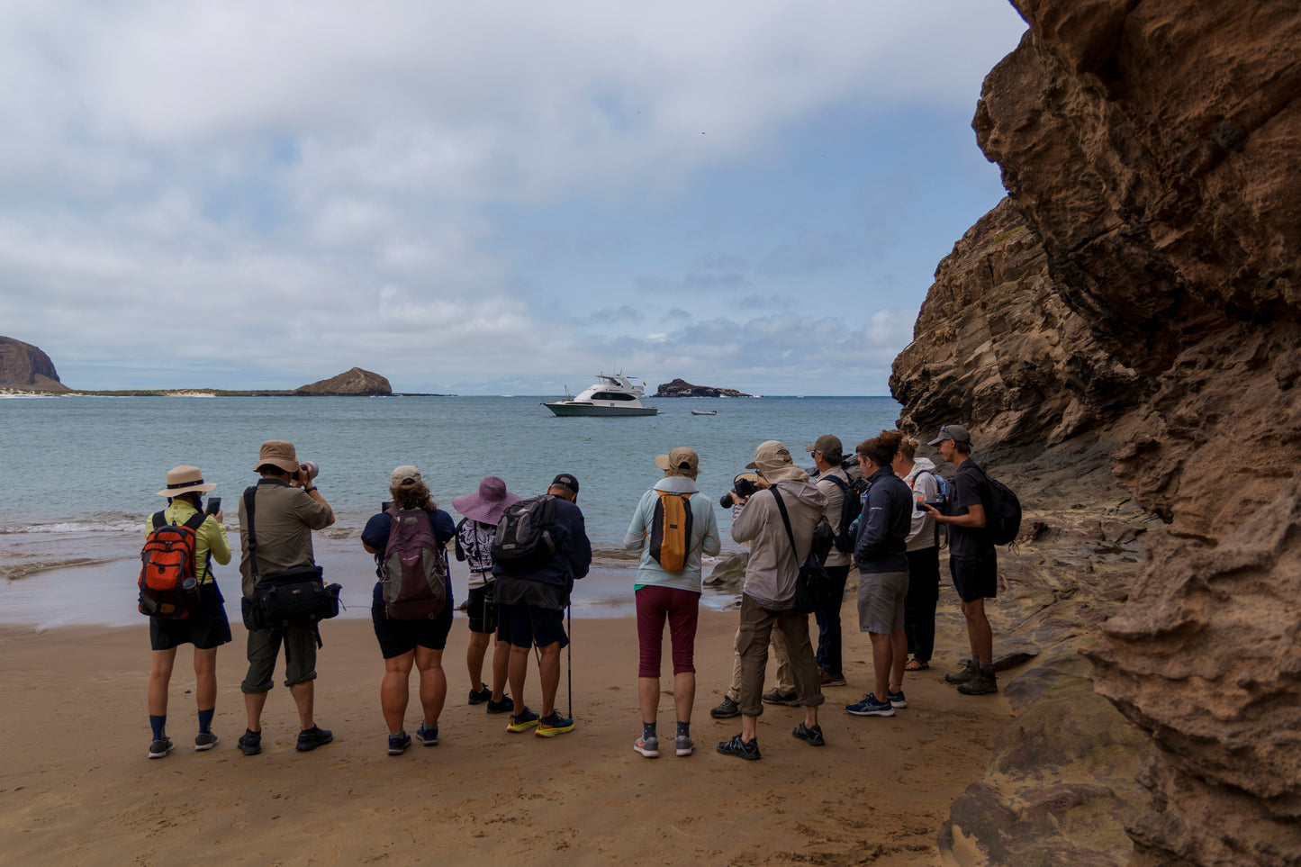 Kicker Rock & Punta Pitt